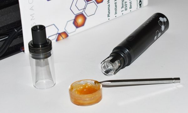 Loading Dab Pen with Concentrate