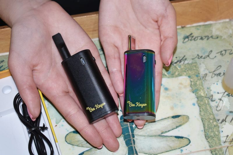 Hands-on Honeystick Beekeeper Review of all the features for this vaporizer
